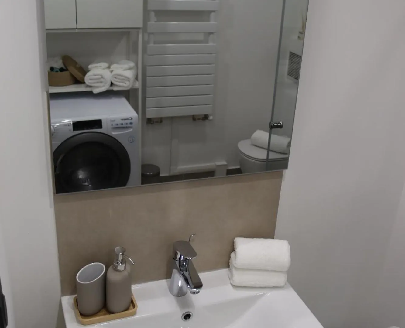 Apartment Bargue